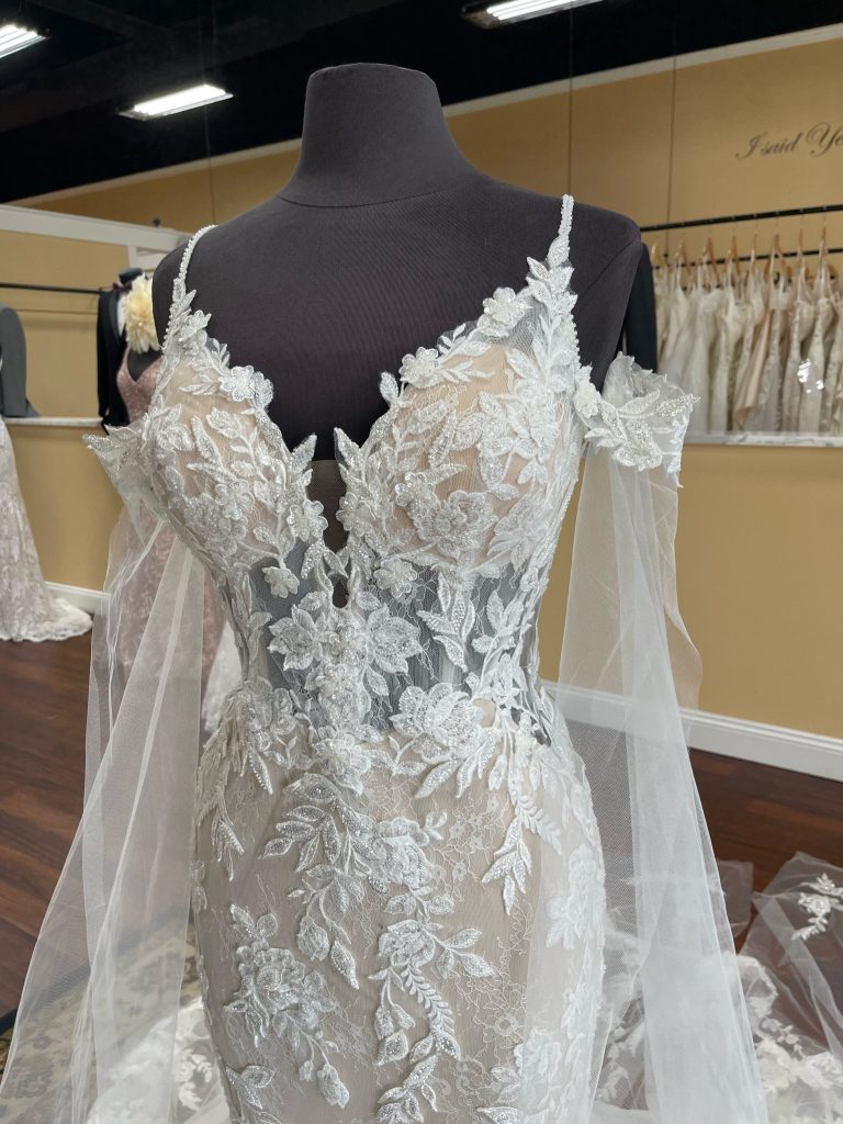 Olana has Off the shoulder sleeve with dreamy side panels!