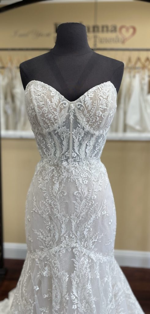 The bodice of this mermaid wedding dress has extra support for a great fit