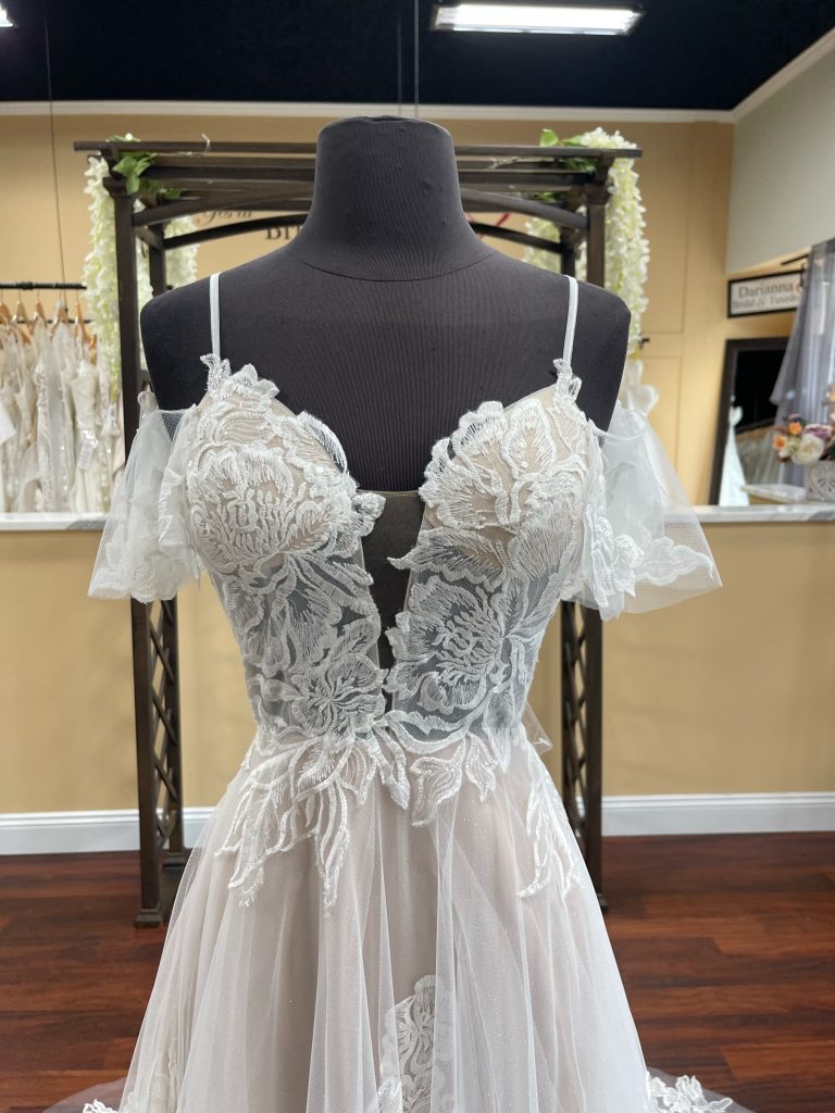 Presley has a structured and supportive bodice with a deep plunge neckline and lovely lace