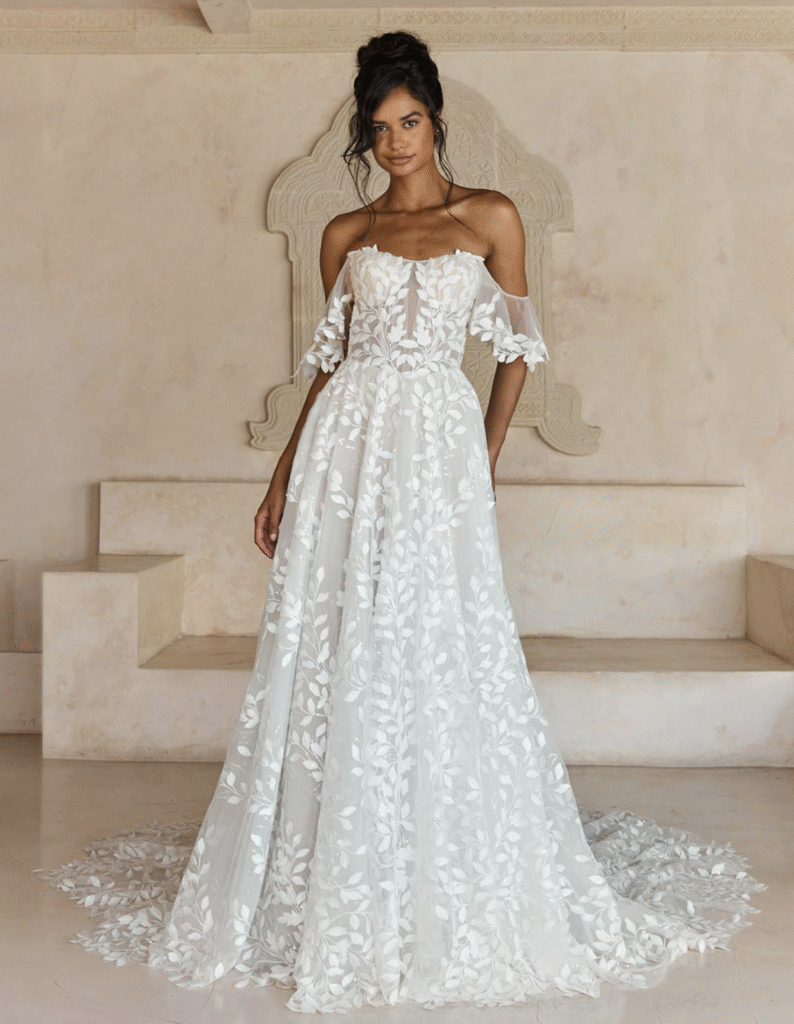 Madi Lane Wedding dresses - Laiya with loose shoulder straps 