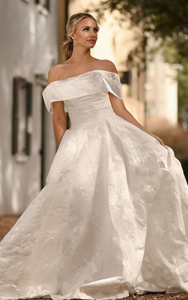 Essense of Australia D3971 Sample Bridal Gown Wedding Dress Fabrics jacquard
